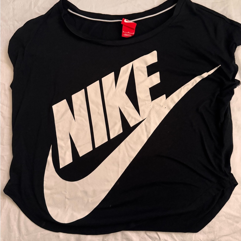 Nike Women's bundle of 3 Logo tees